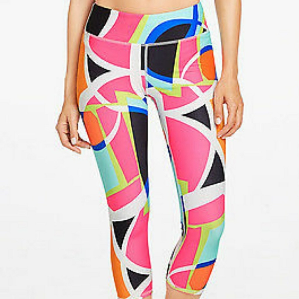New Fabletics Popsicle Print Capris Sz Sm